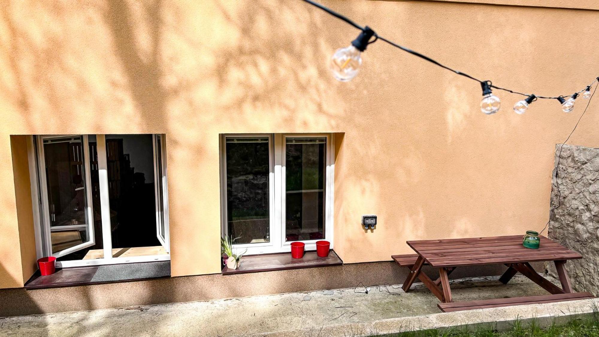 Remote Work Friendly Zahradni U Jezera Apartment