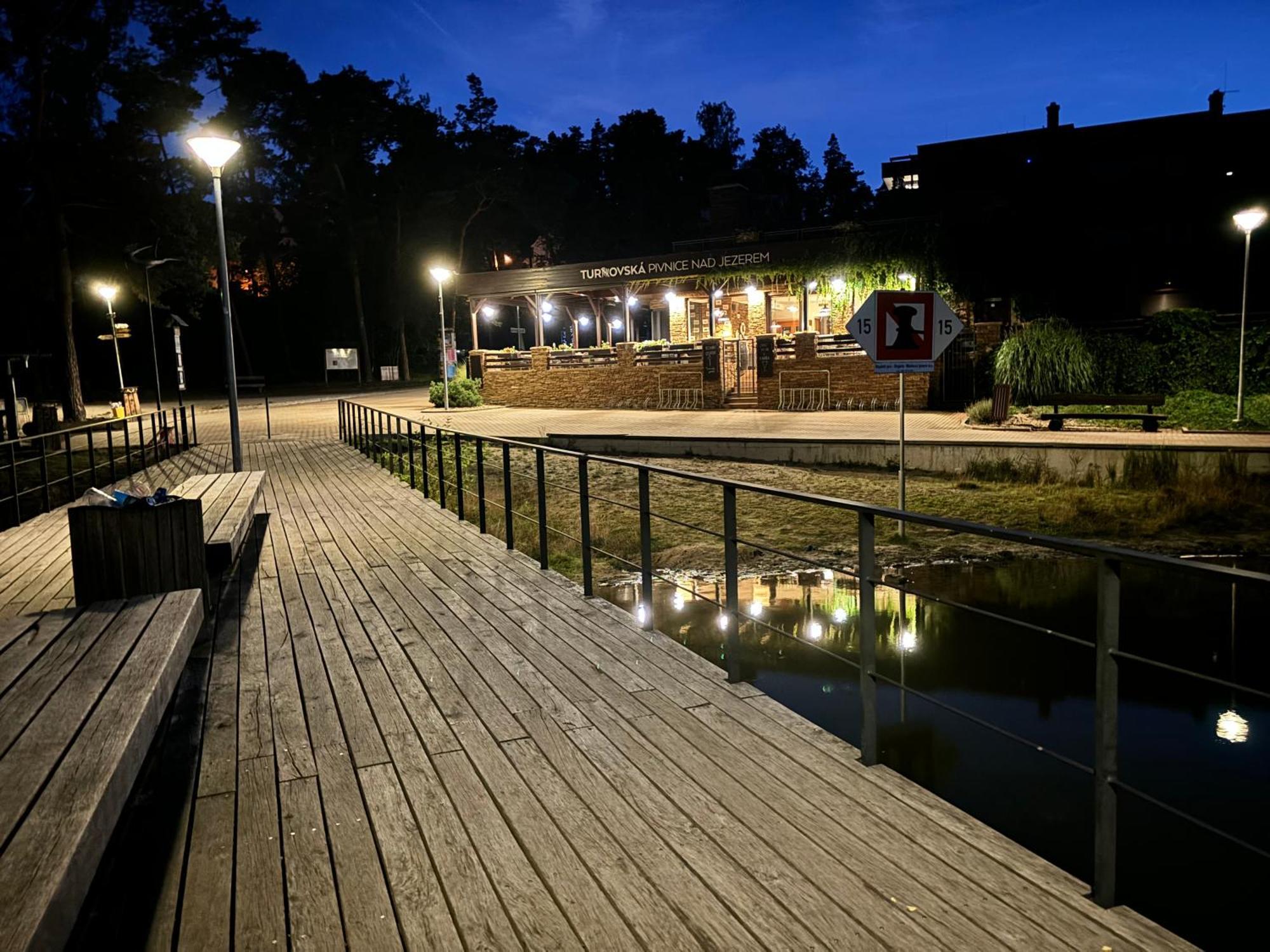 Apartment Remote Work Friendly Zahradni U Jezera